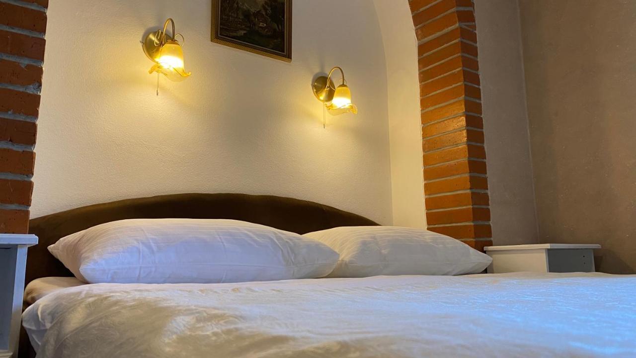 Penzion Pri Kastieli Братислава Экстерьер фото