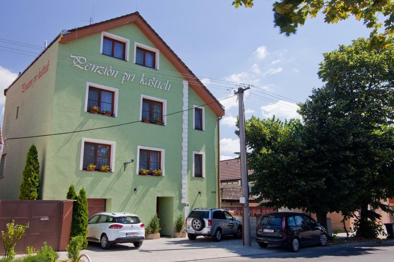 Penzion Pri Kastieli Братислава Экстерьер фото